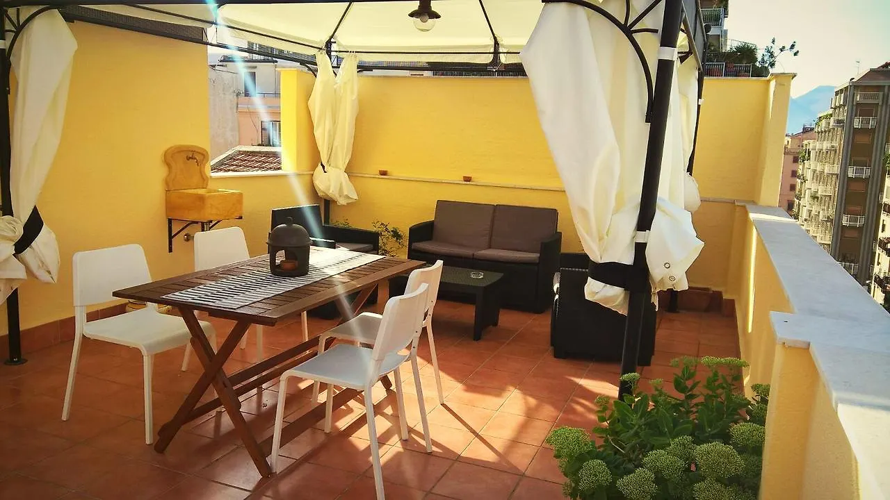 לינה וארוחת בוקר פלרמו La Terrazza Del Sole B&B איטליה
